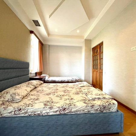 Apartments Emili Erywań Zewnętrze zdjęcie
