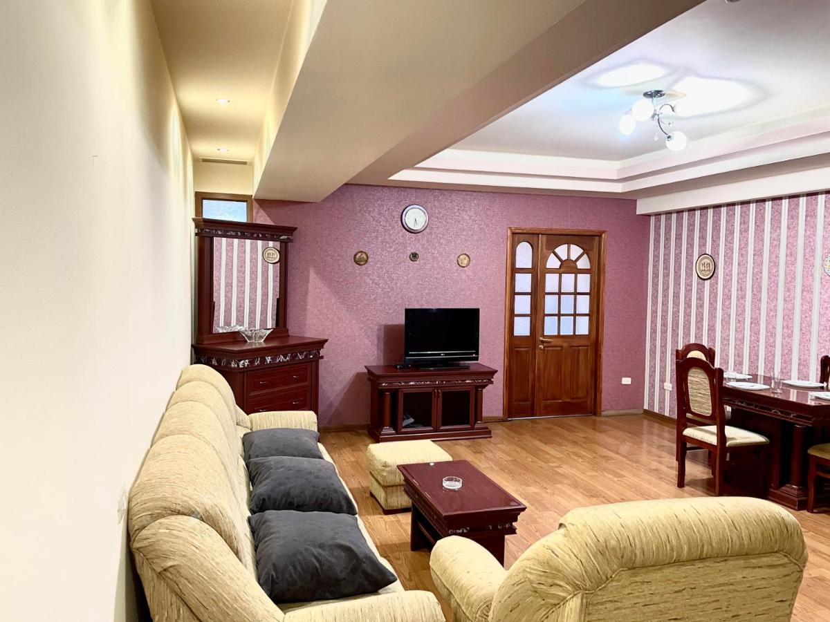 Apartments Emili Erywań Zewnętrze zdjęcie