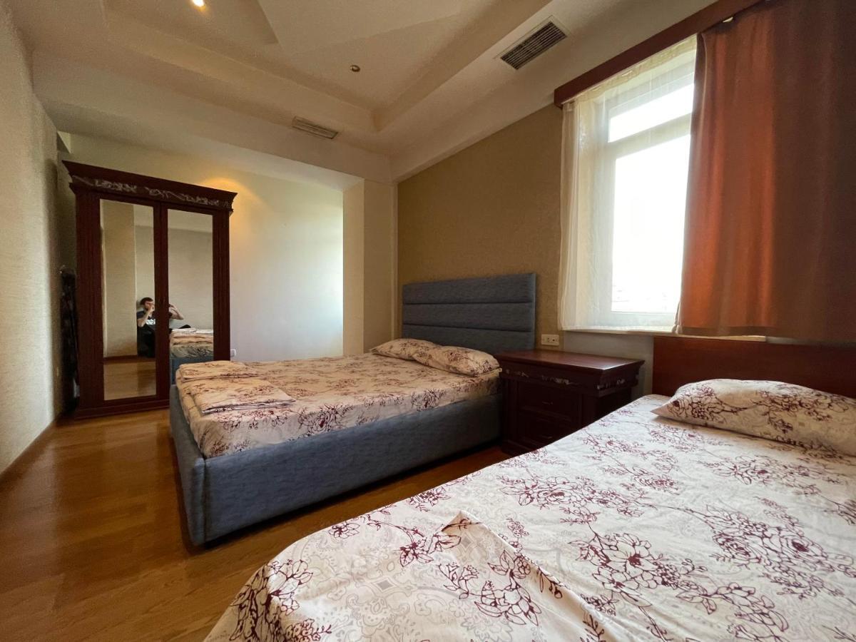 Apartments Emili Erywań Zewnętrze zdjęcie