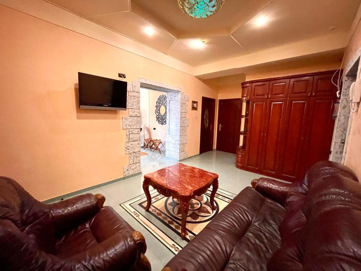 Apartments Emili Erywań Zewnętrze zdjęcie
