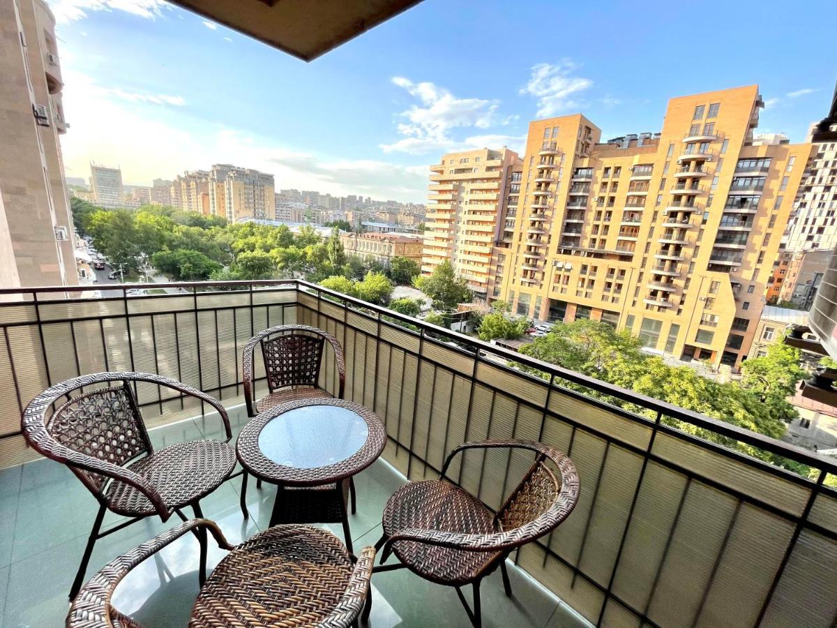 Apartments Emili Erywań Zewnętrze zdjęcie