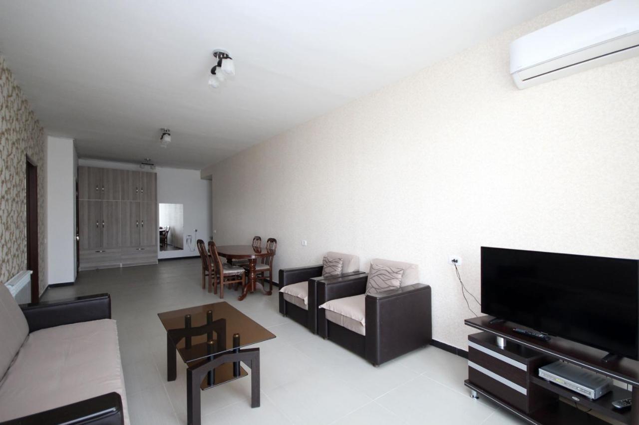Apartments Emili Erywań Zewnętrze zdjęcie