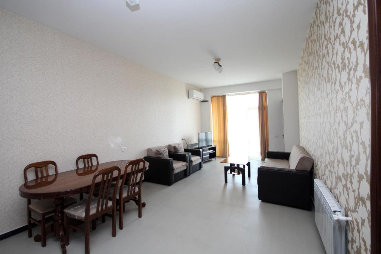 Apartments Emili Erywań Zewnętrze zdjęcie