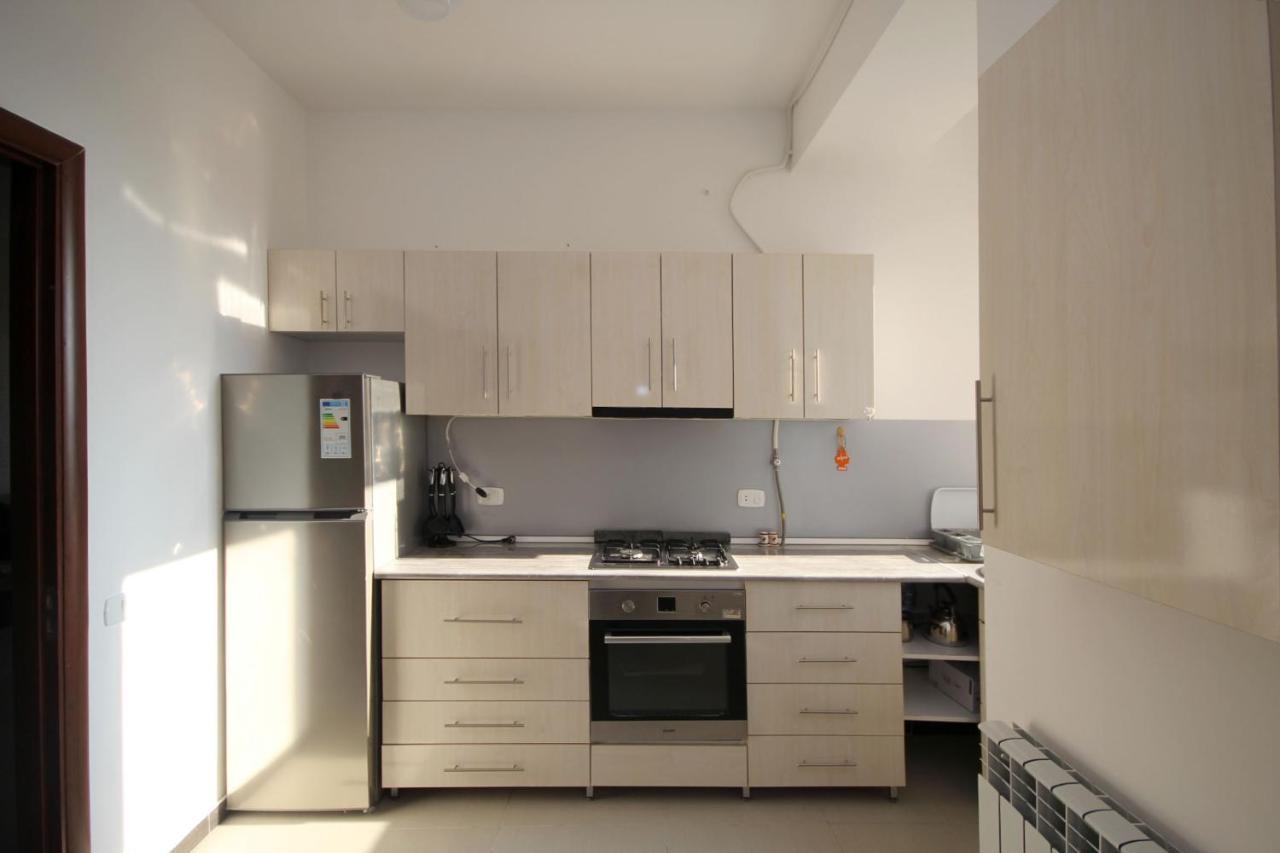 Apartments Emili Erywań Zewnętrze zdjęcie