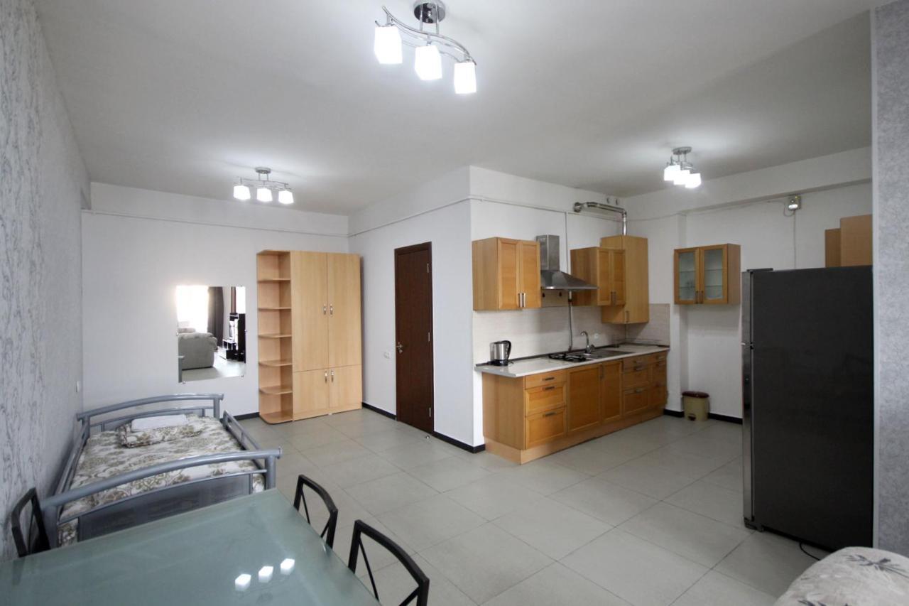 Apartments Emili Erywań Zewnętrze zdjęcie