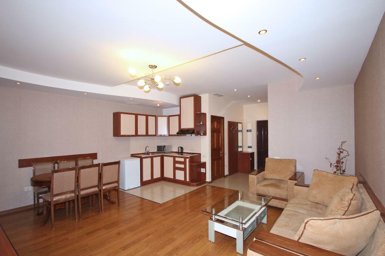 Apartments Emili Erywań Zewnętrze zdjęcie
