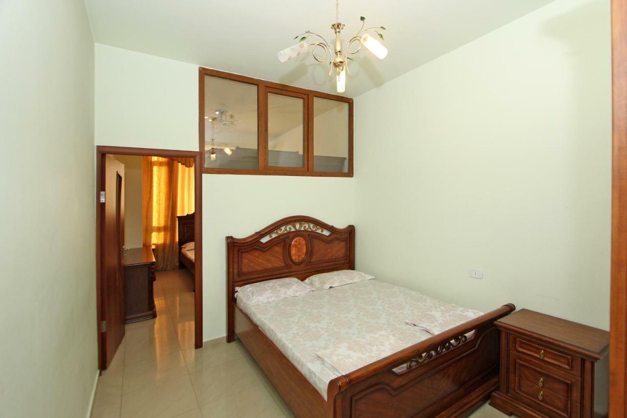 Apartments Emili Erywań Zewnętrze zdjęcie