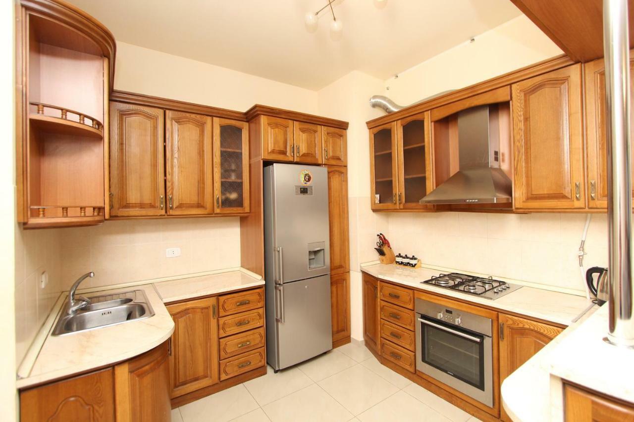Apartments Emili Erywań Zewnętrze zdjęcie