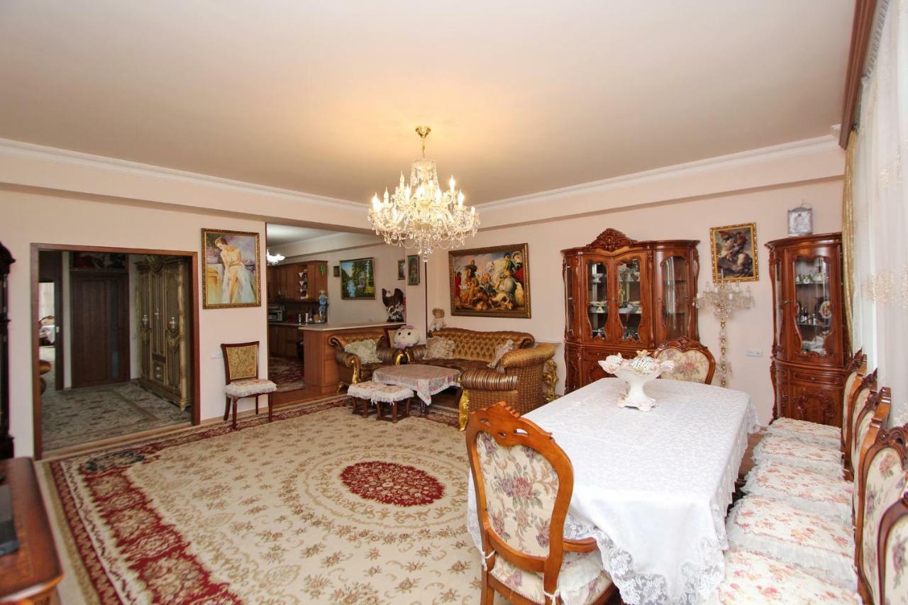 Apartments Emili Erywań Zewnętrze zdjęcie