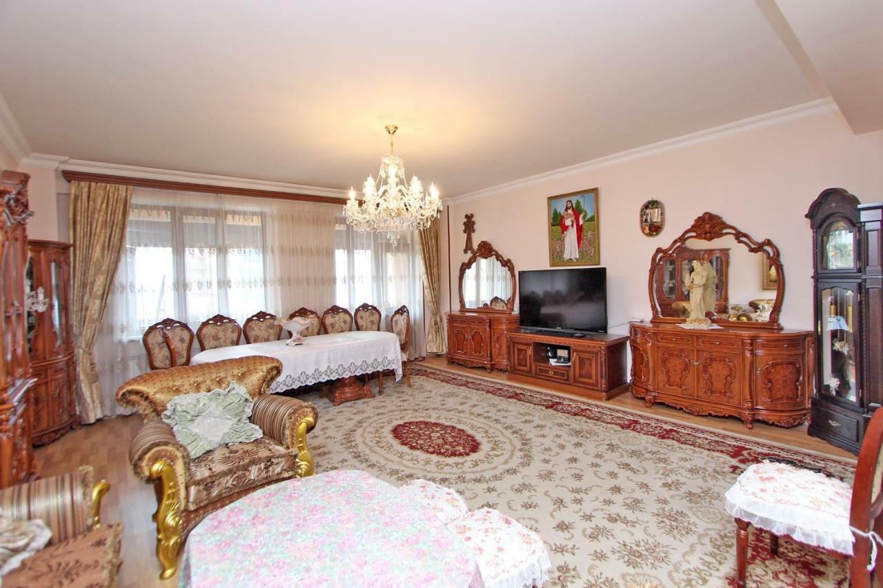 Apartments Emili Erywań Zewnętrze zdjęcie